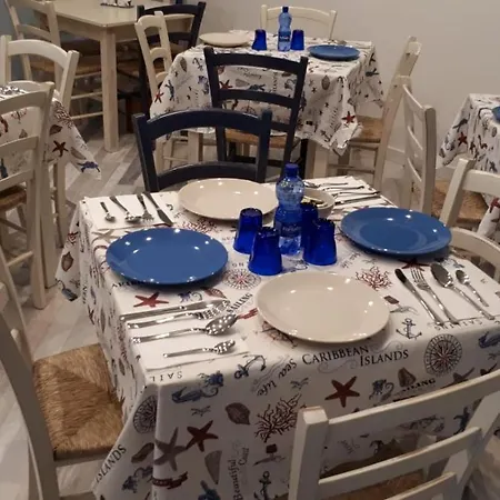 Nocleg ze śniadaniem Marina Blu 3*