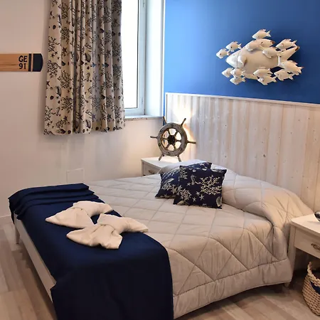 לינה וארוחת בוקר Marina Blu גיארדיני נאקסוס