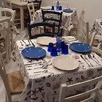 Oda ve Kahvaltı Marina Blu 4*