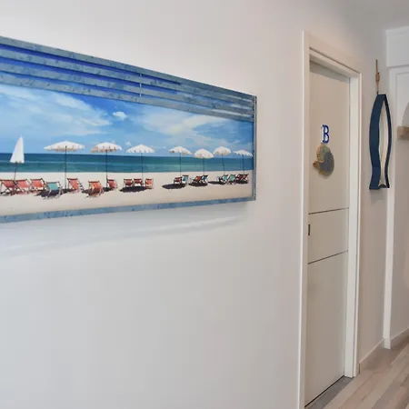 Alojamento de Acomodação e Pequeno-almoço Marina Blu 4*
